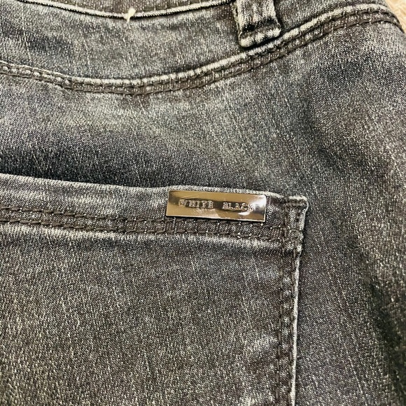 (Item no. 12) Dark Blue Studded Jeans - Picture 5 of 5